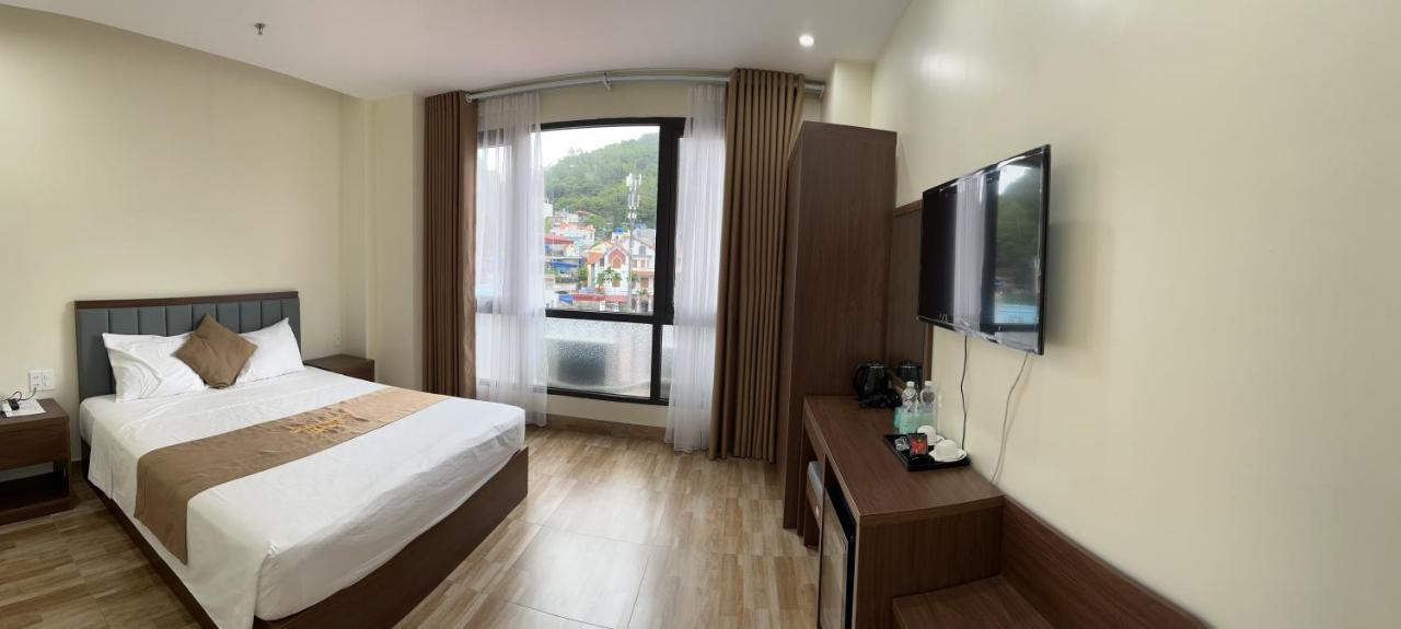 Cat Ba Rosalia Hotel Dong Khe Sau Esterno foto