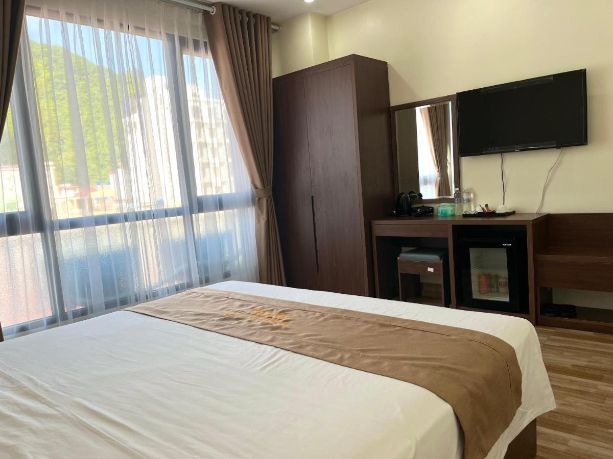 Cat Ba Rosalia Hotel Dong Khe Sau Esterno foto