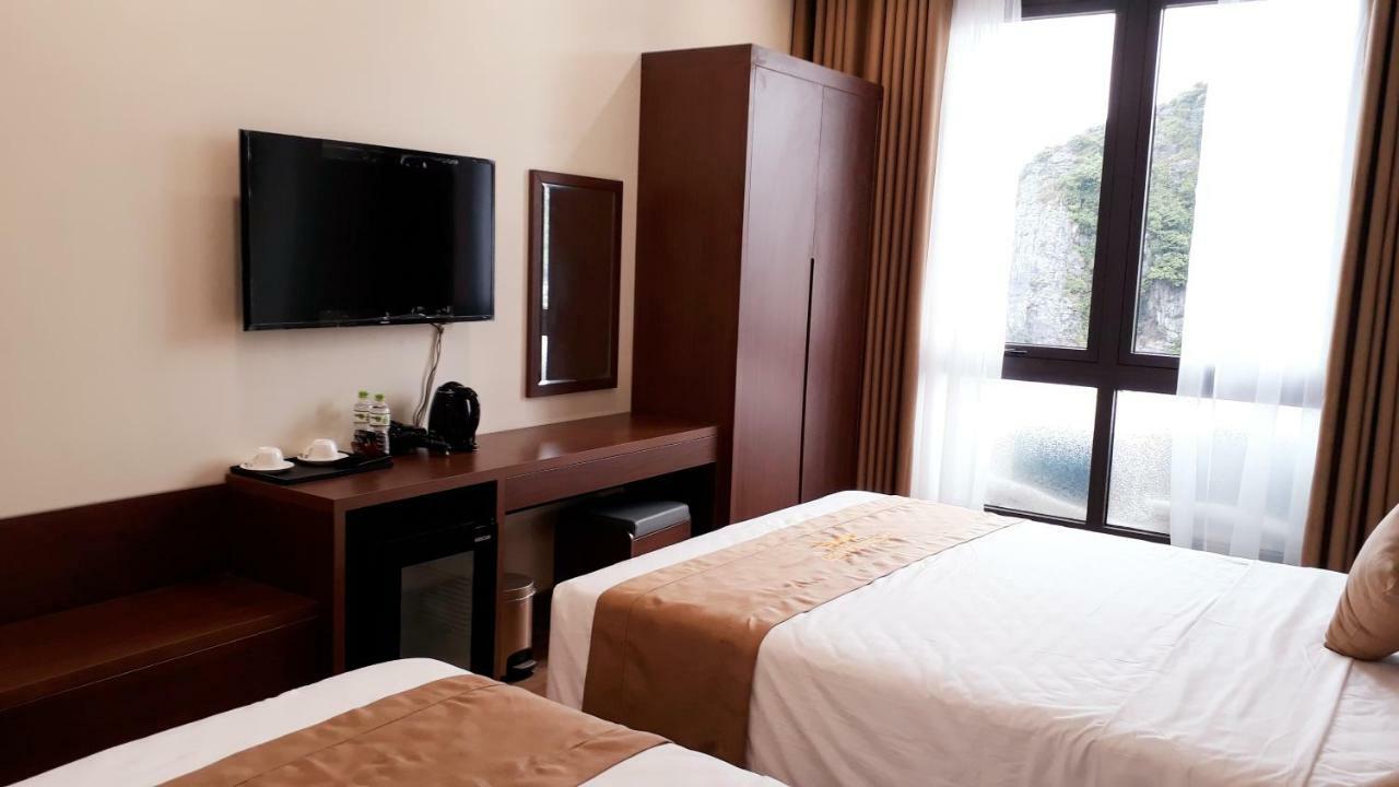 Cat Ba Rosalia Hotel Dong Khe Sau Esterno foto