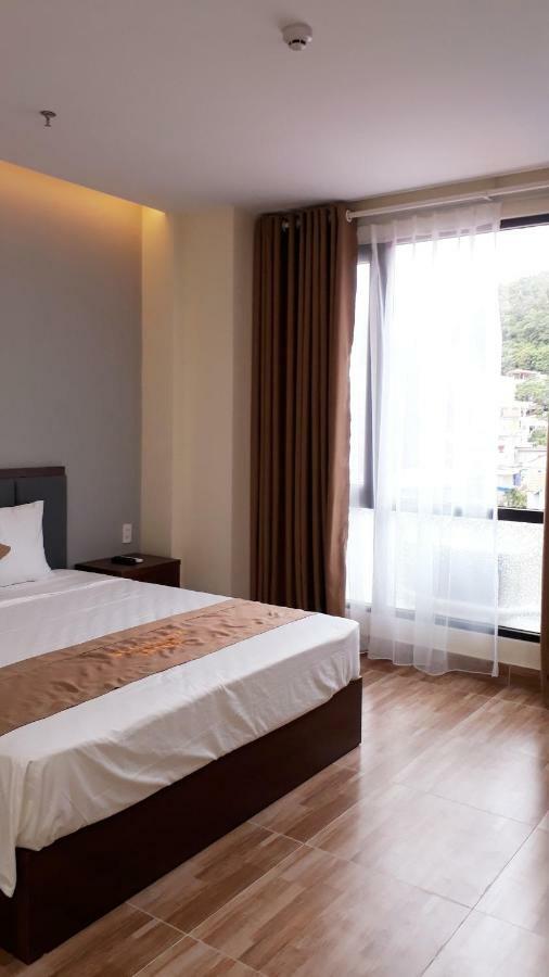 Cat Ba Rosalia Hotel Dong Khe Sau Esterno foto