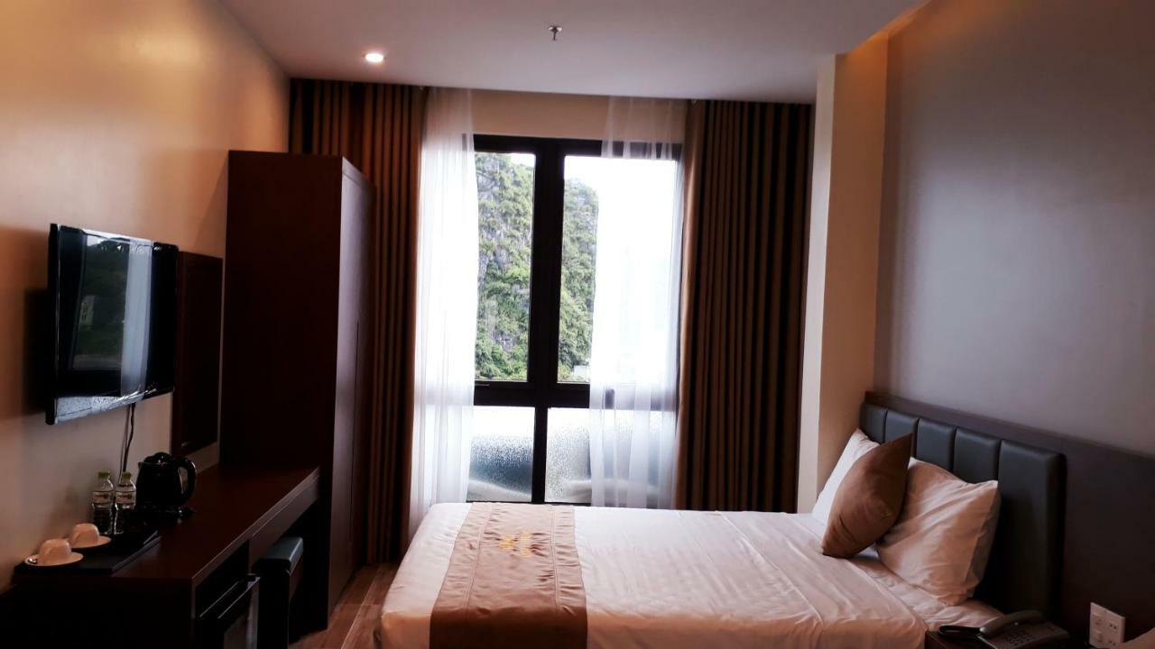 Cat Ba Rosalia Hotel Dong Khe Sau Esterno foto