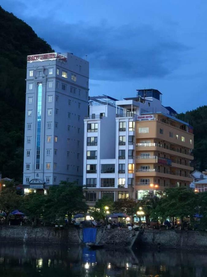 Cat Ba Rosalia Hotel Dong Khe Sau Esterno foto